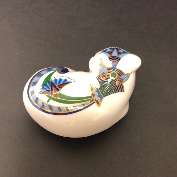 Elizabeth Arden: The Treasure of the Pharaohs Cat Pomander - Picture 4 of 7